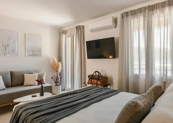 Cavaliere Seafront House - Klio *