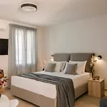 Cavaliere Seafront House - Klio *