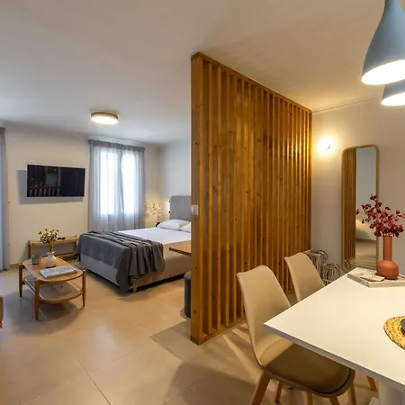 Apartment Cavaliere Seafront House - Klio