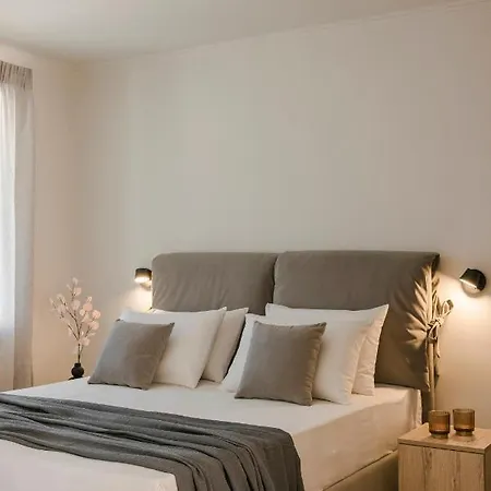 Cavaliere Seafront Suite - Klio