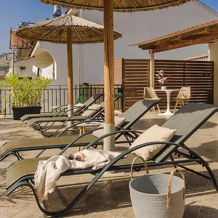 Cavaliere Seafront Suite - Klio Apartment